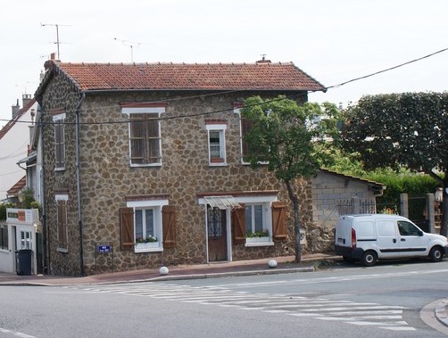 Premier commissariat de police rue Ernest Bizet jusqu'en 1944 ecole Bizet